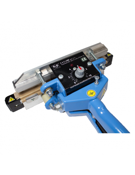 Impulsní svářecí kleště folií SKI-200 pohled na ovládání