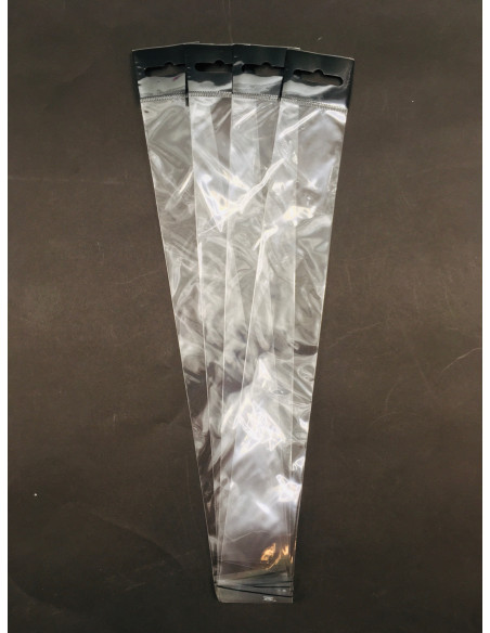 BOPP 40x35EČerný+260+25CHP / 30My 250Ks - Eurozávěs s výztuhou s lepicí klopou | Obaly a sáčky C&C Líně