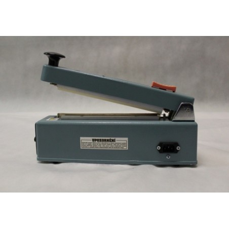 Impulsní páková svářečka folií s ořezem PFS-200M | C&C Líně