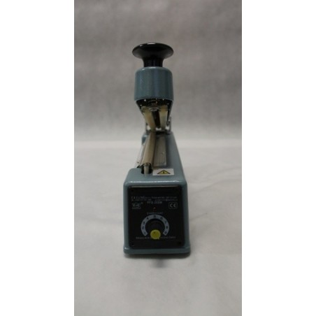 Impulsní páková svářečka folií s ořezem PFS-200M | C&C Líně