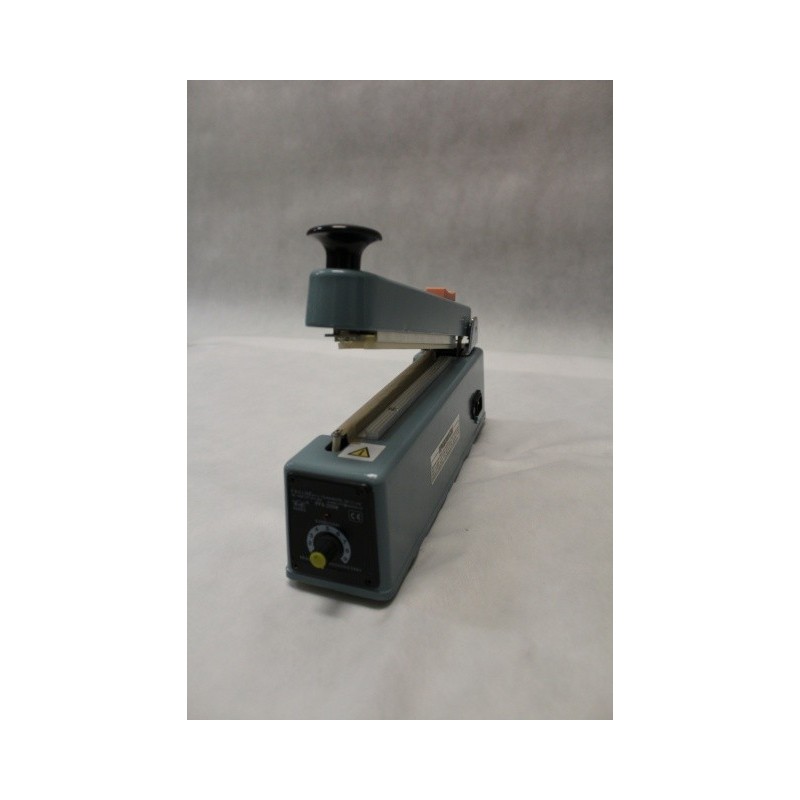 Impulsní páková svářečka folií s ořezem PFS-200M | C&C Líně